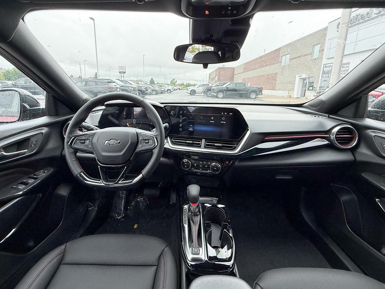 2025 Chevrolet Trax 2RS 1.2L 3 CYL WITH REMOTE START/ENTRY, HEATED SEATS, HEATED STEERING WHEEL, APPLE CARPLAY AND ANDROID AUTO Photo