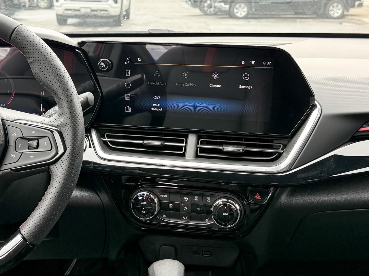 2025 Chevrolet Trax 2RS 1.2L 3 CYL WITH REMOTE START/ENTRY, HEATED SEATS, HEATED STEERING WHEEL, APPLE CARPLAY AND ANDROID AUTO Photo