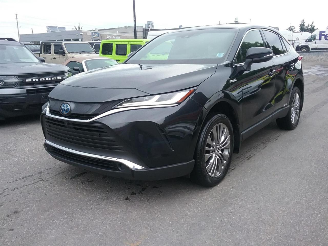 2021 Toyota Venza Limited | AWD | PANO ROOF | HyBrid Photo2