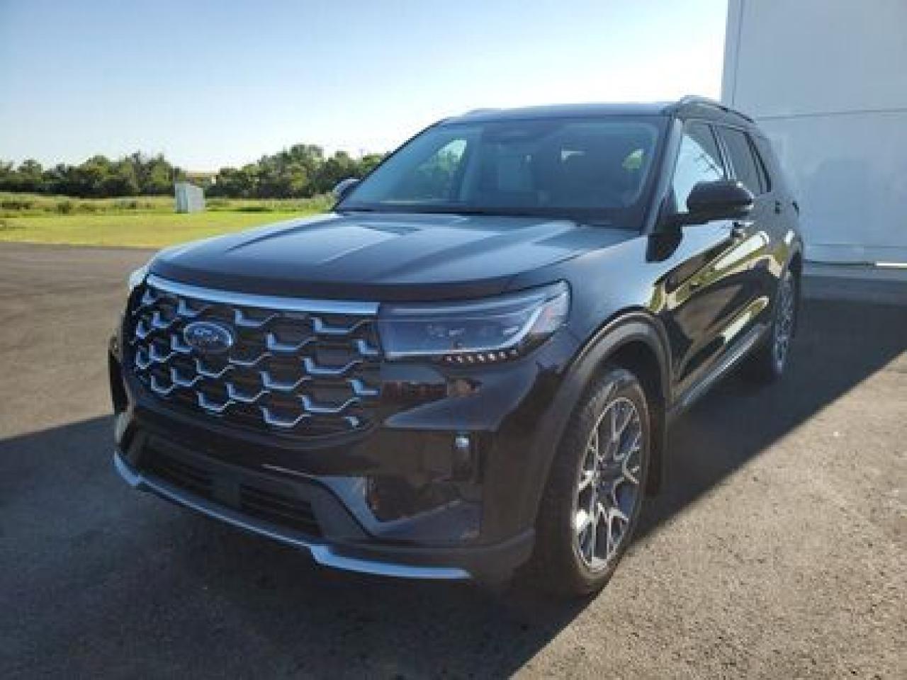 New 2025 Ford Explorer PLATINUM W/ PRE COLLISION ASSIST for sale in Moose Jaw, SK