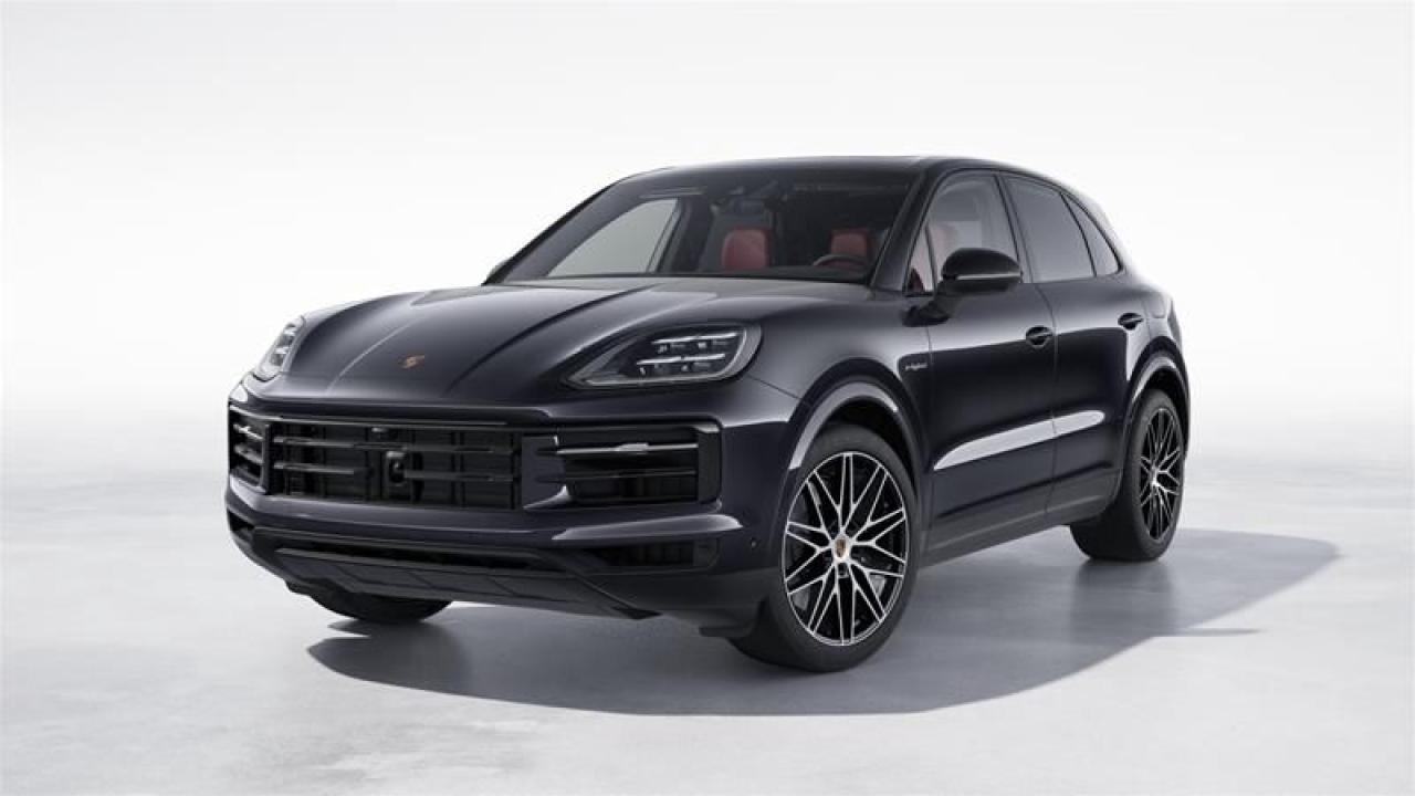 New 2025 Porsche Cayenne e-Hybrid AWD for sale in Langley City, BC