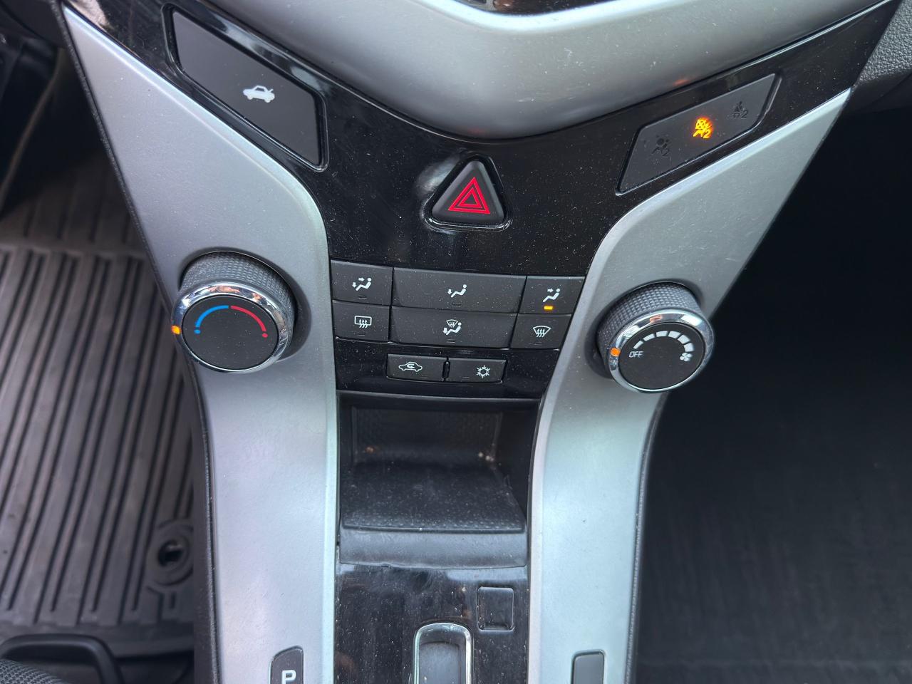2015 Chevrolet Cruze 1LT - Photo #15