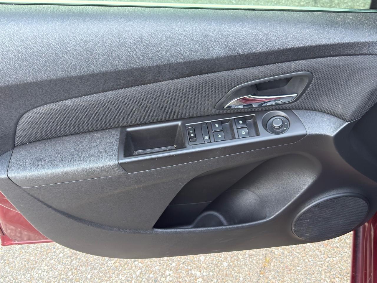 2015 Chevrolet Cruze 1LT - Photo #9