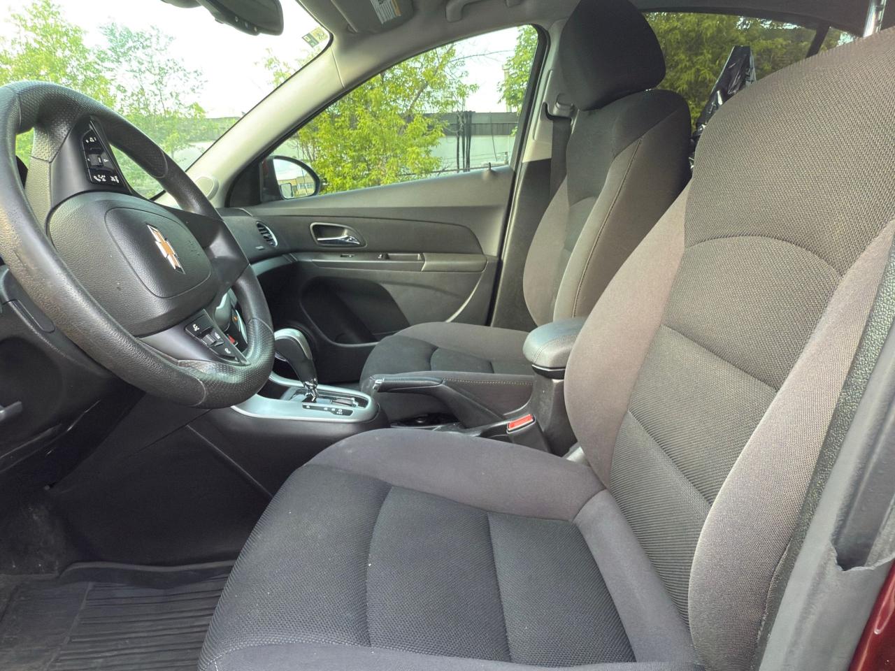 2015 Chevrolet Cruze 1LT - Photo #10