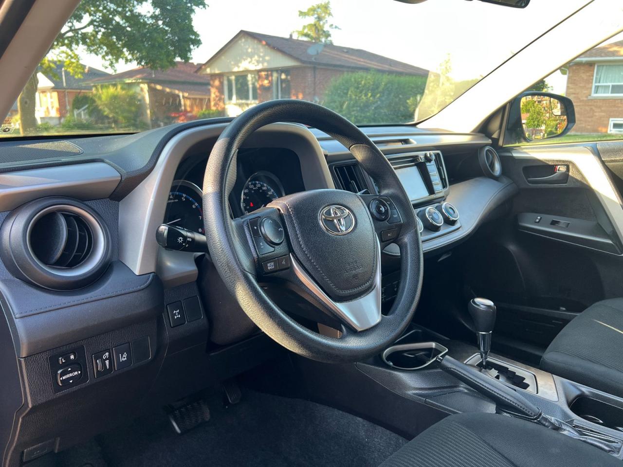 2017 Toyota RAV4 LE AWD - Photo #15