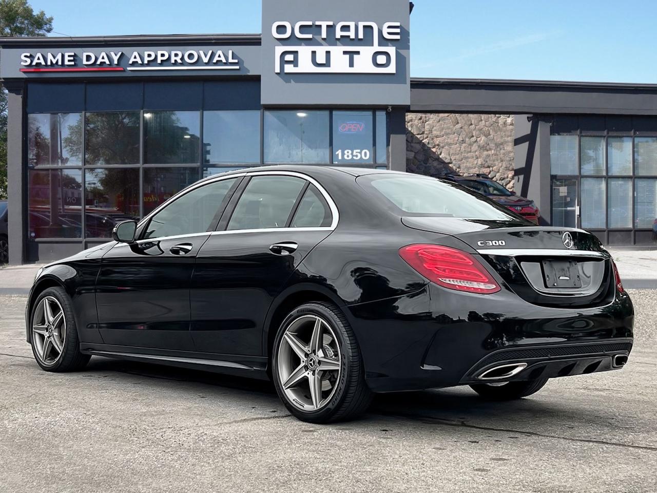 2018 Mercedes-Benz C-Class C300 4MATIC Sedan - Photo #4