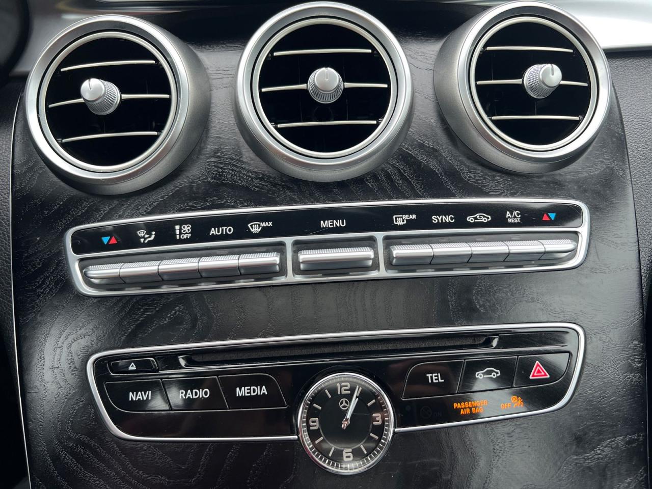 2018 Mercedes-Benz C-Class C300 4MATIC Sedan - Photo #20