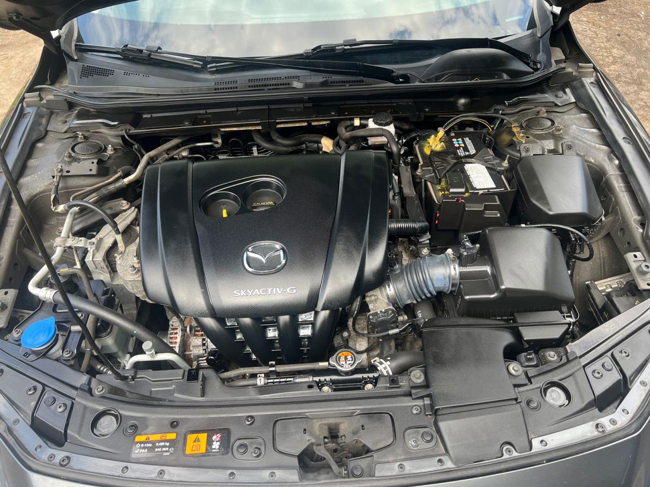 2020 Mazda MAZDA3 FWD - Photo #8