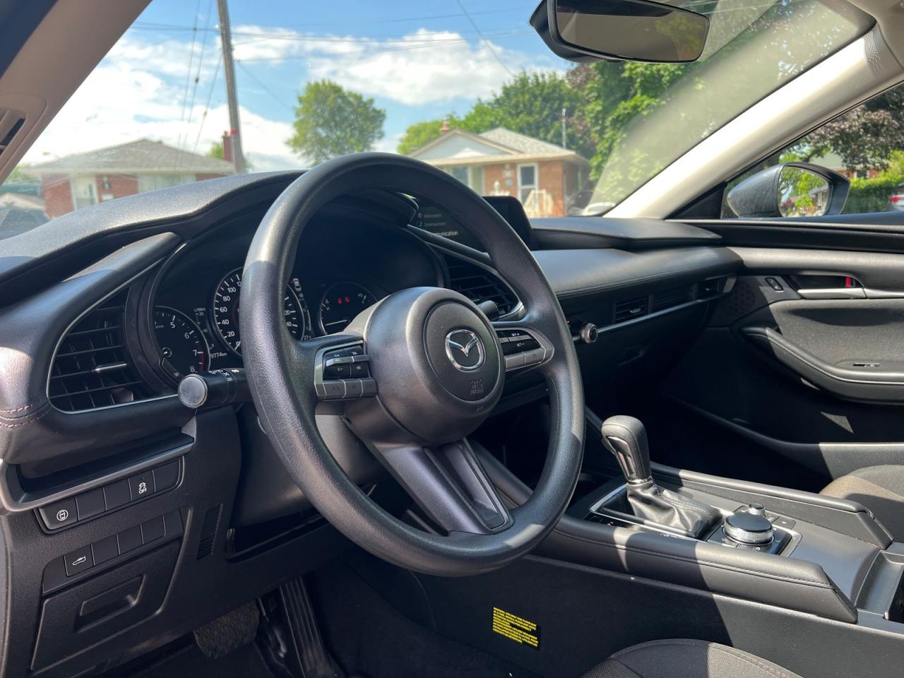 2020 Mazda MAZDA3 FWD - Photo #16