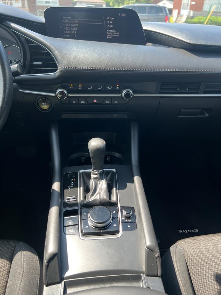 2020 Mazda MAZDA3 FWD - Photo #22