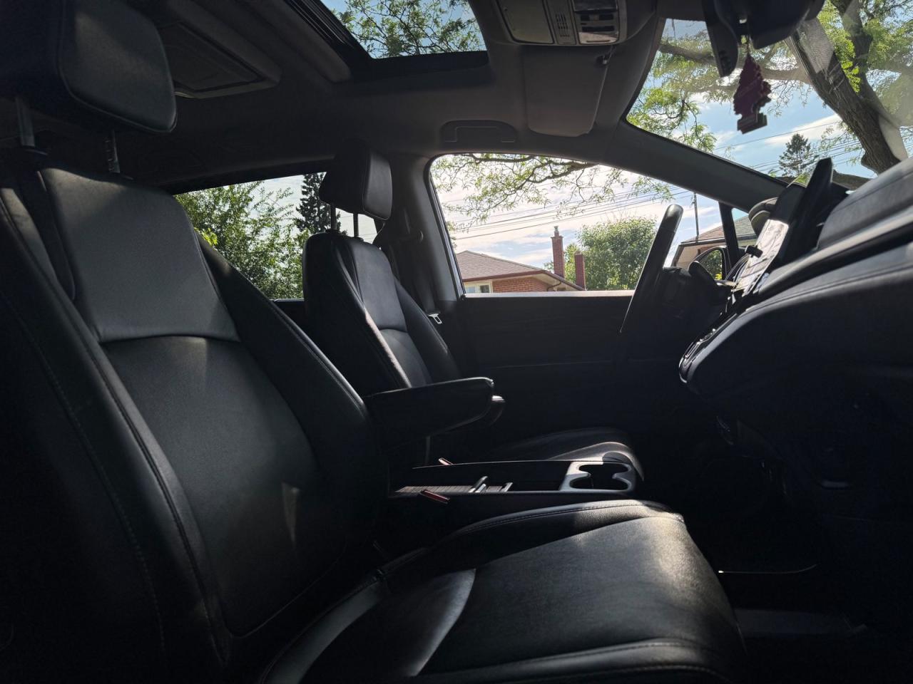 2022 Honda Odyssey EX-L RES Auto - Photo #19