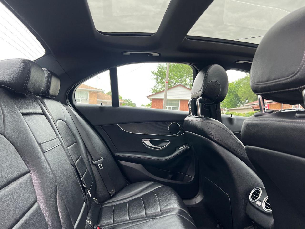 2018 Mercedes-Benz C-Class C300 4MATIC Sedan - Photo #9