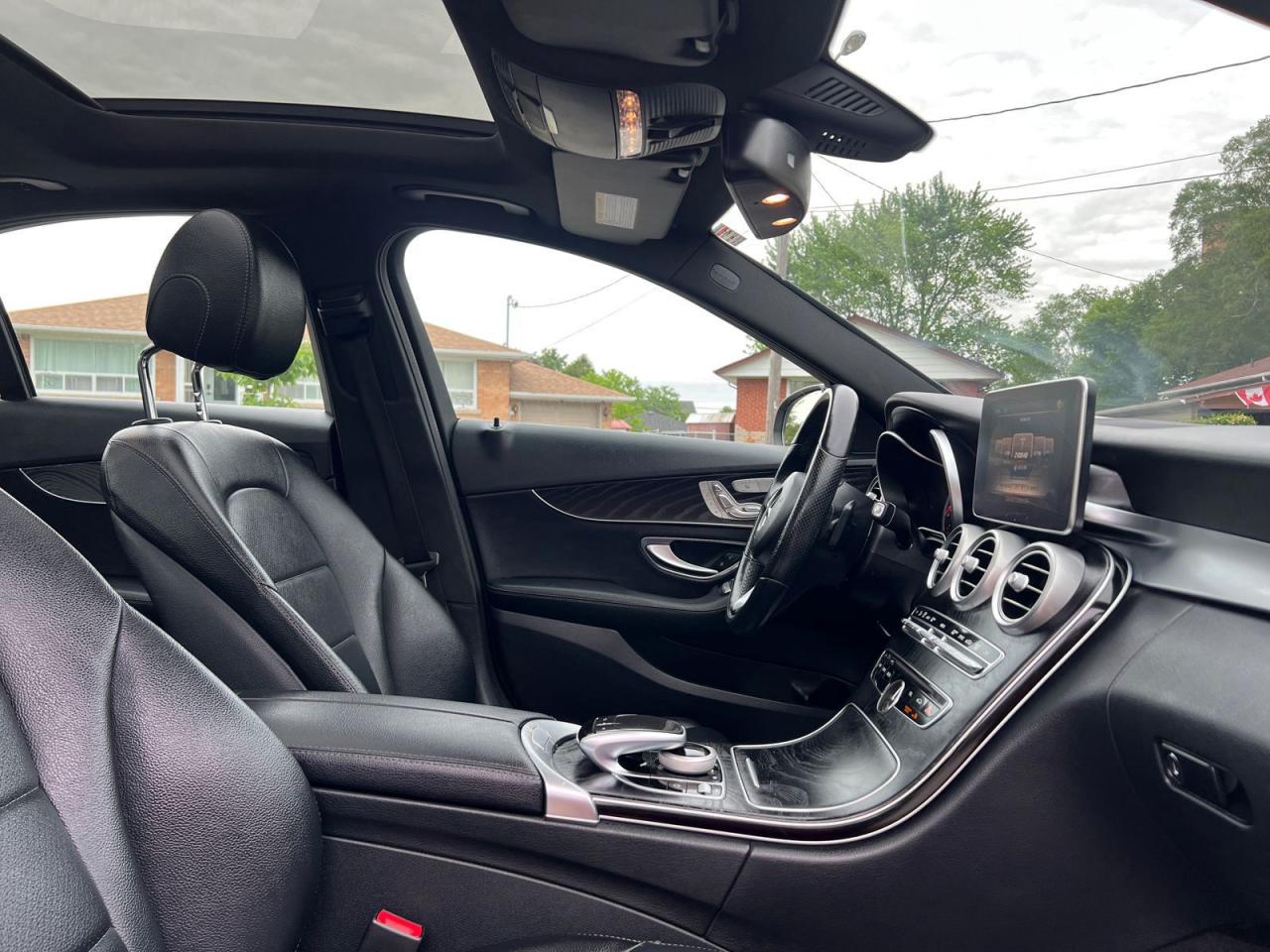 2018 Mercedes-Benz C-Class C300 4MATIC Sedan - Photo #10