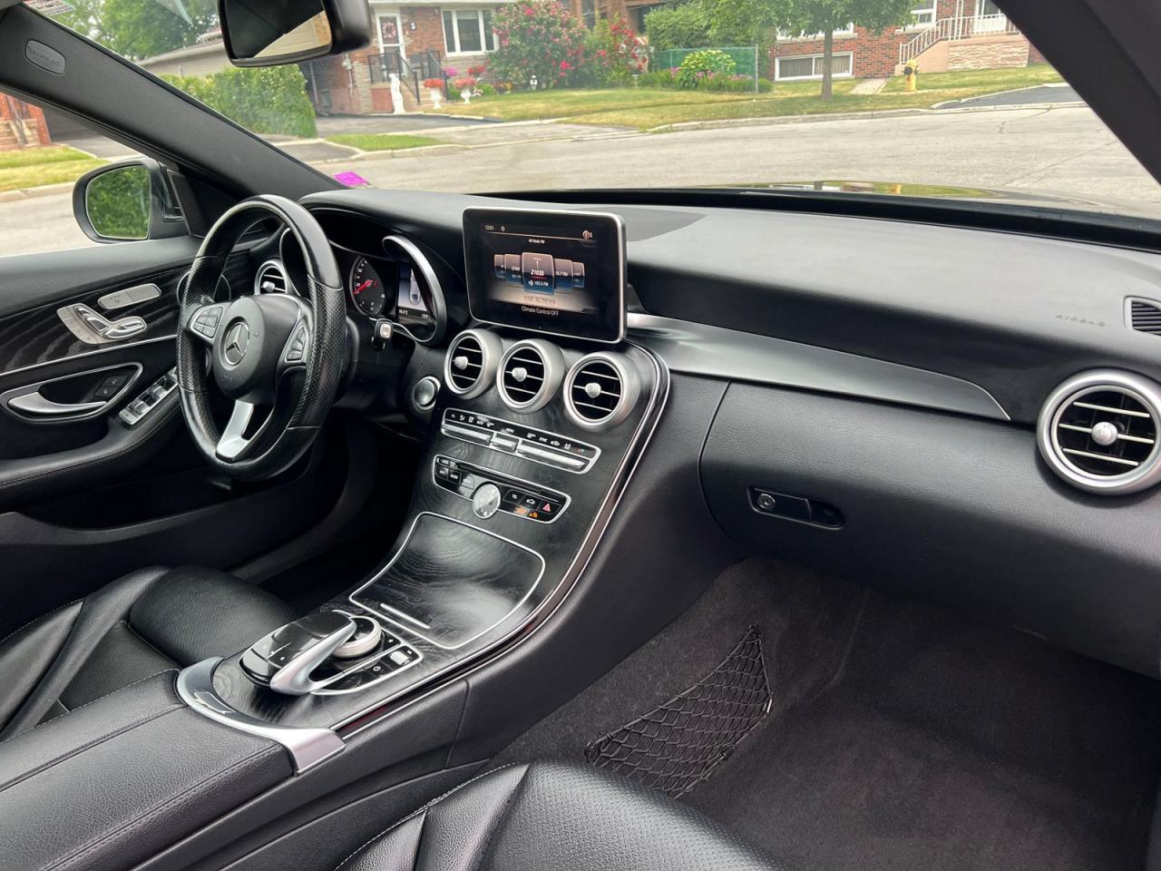2018 Mercedes-Benz C-Class C300 4MATIC Sedan - Photo #12