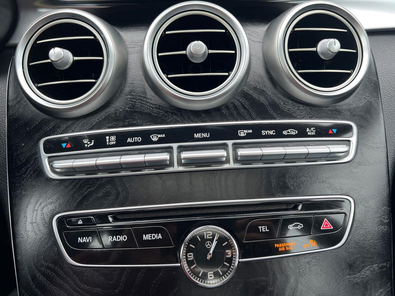 2018 Mercedes-Benz C-Class C300 4MATIC Sedan - Photo #20