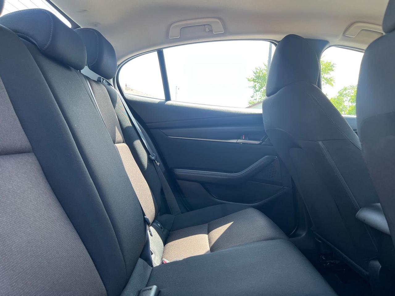 2020 Mazda MAZDA3 FWD - Photo #10