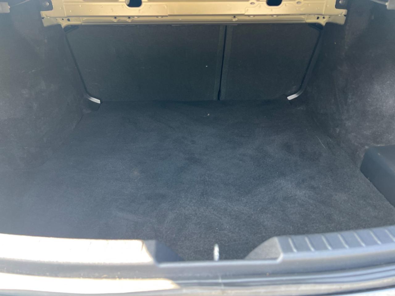 2020 Mazda MAZDA3 FWD - Photo #9