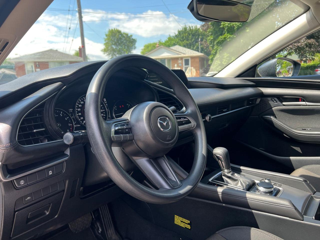 2020 Mazda MAZDA3 FWD - Photo #16