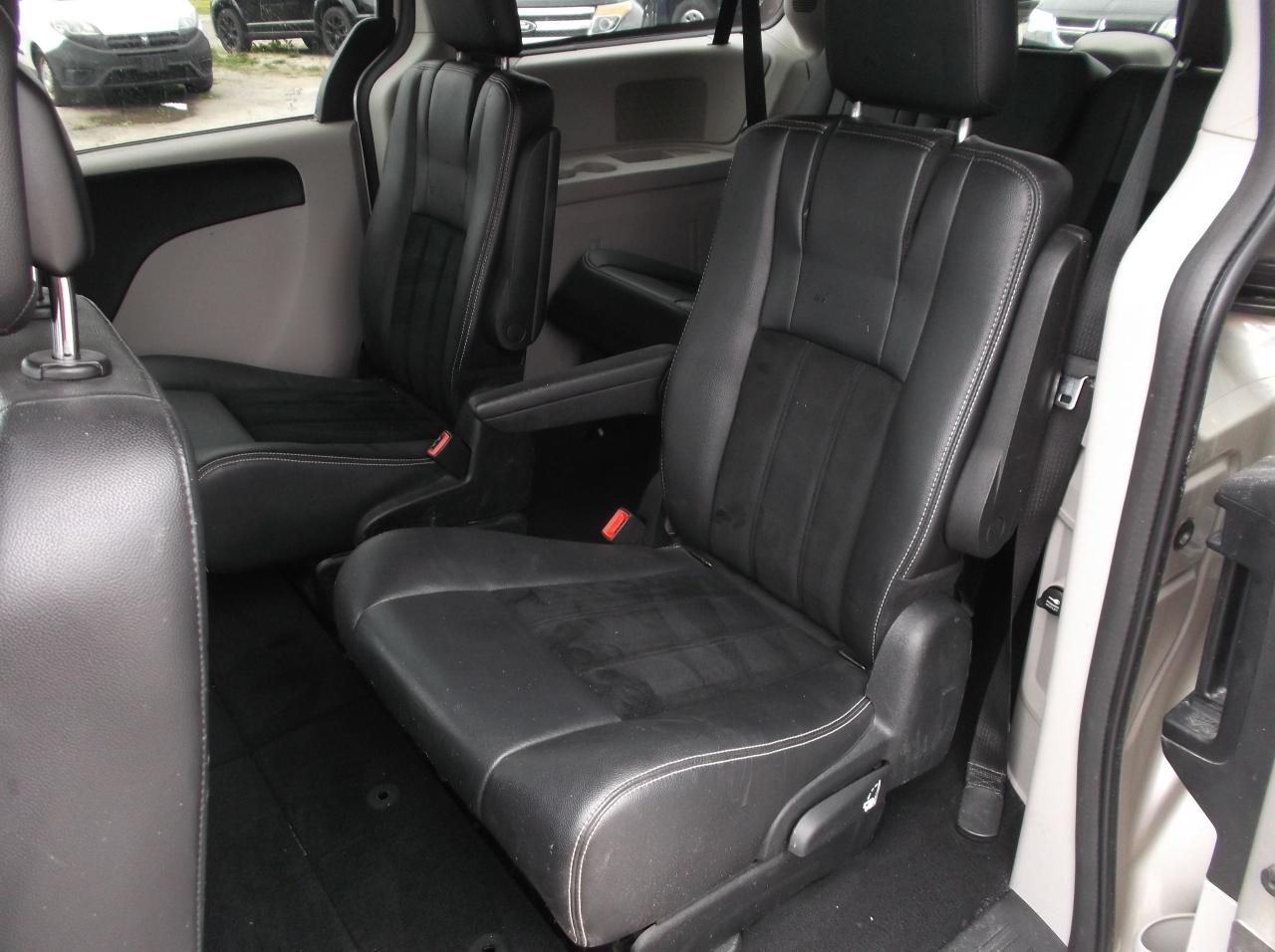 2014 Dodge Grand Caravan SE  30 ANNIVERSARY STO & GO - Photo #7