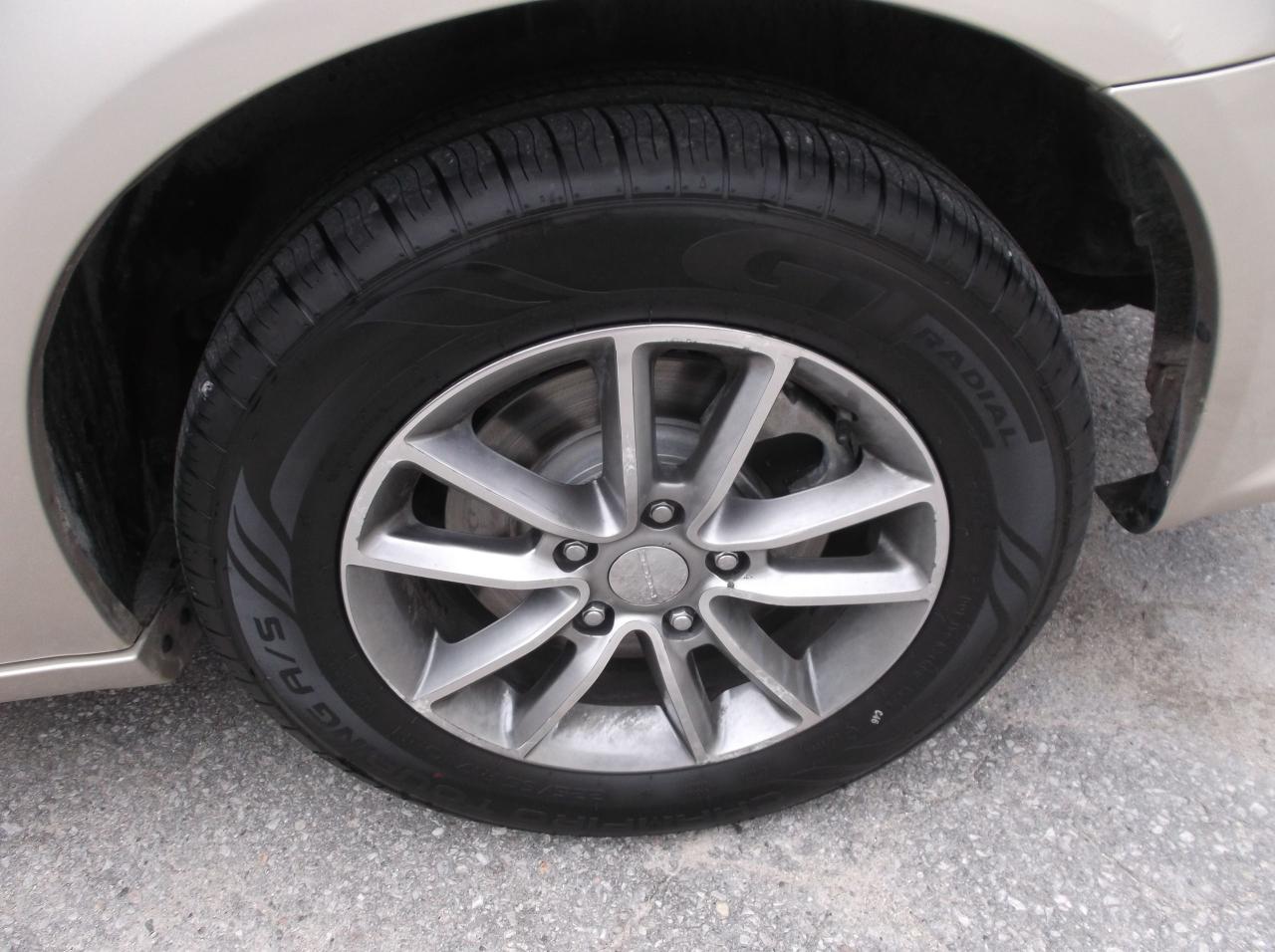 2014 Dodge Grand Caravan SE  30 ANNIVERSARY STO & GO - Photo #9