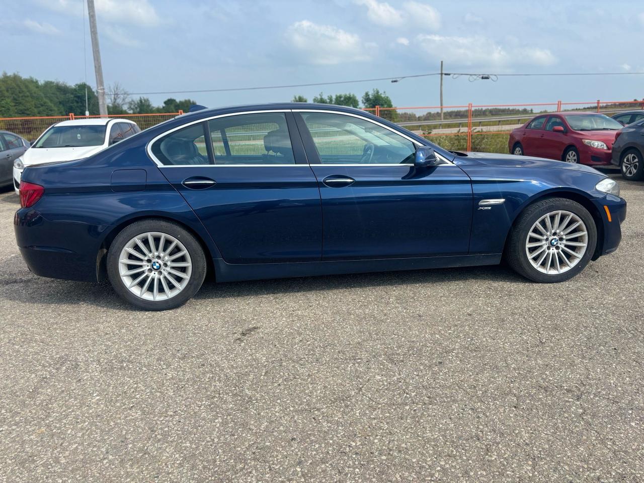 2011 BMW 5 Series 535i xDrive - Photo #8