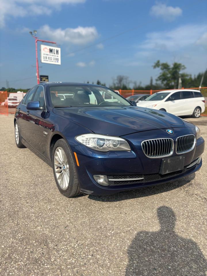 2011 BMW 5 Series 535i xDrive Photo2