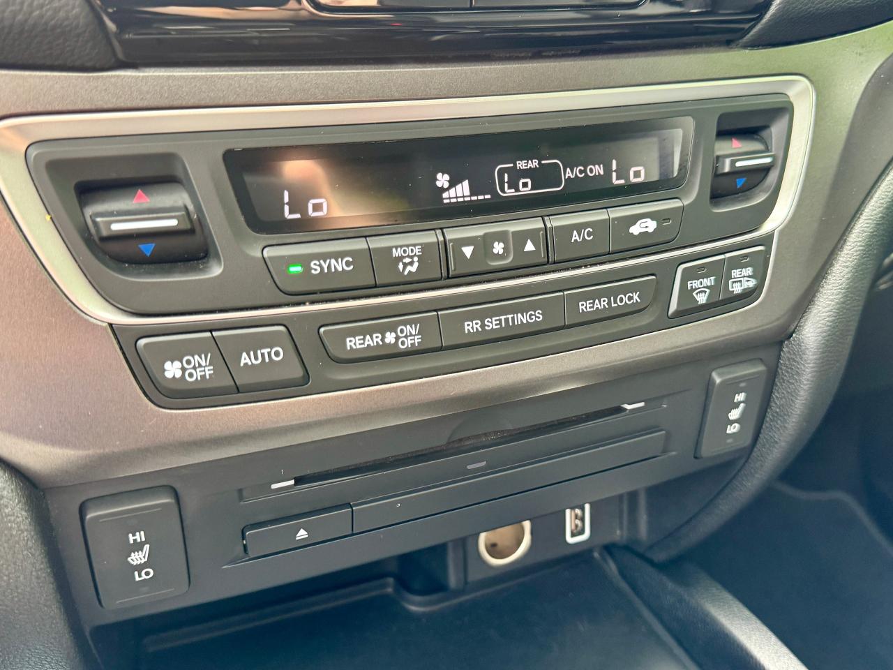 2019 Honda Ridgeline EX-L AWD - Photo #35