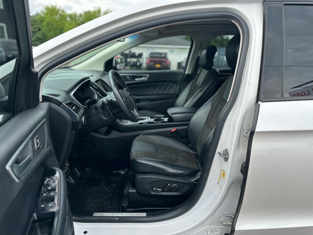 2018 Ford Edge SPORT Photo31