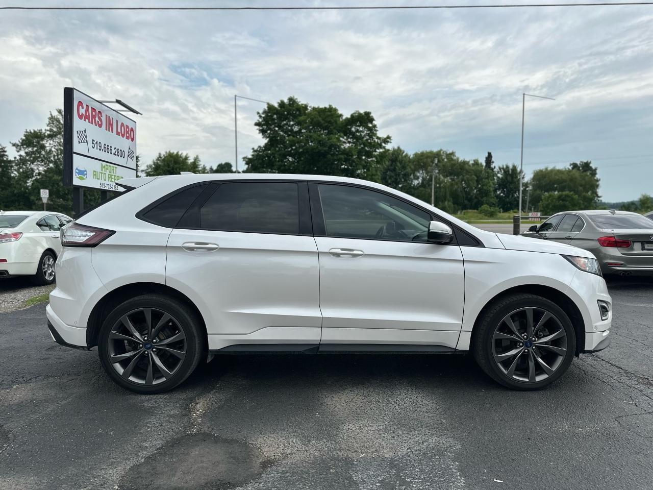 2018 Ford Edge SPORT Photo2
