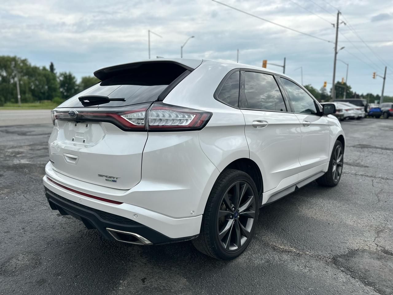 2018 Ford Edge SPORT Photo3