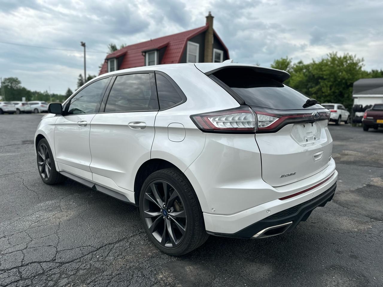 2018 Ford Edge SPORT Photo27