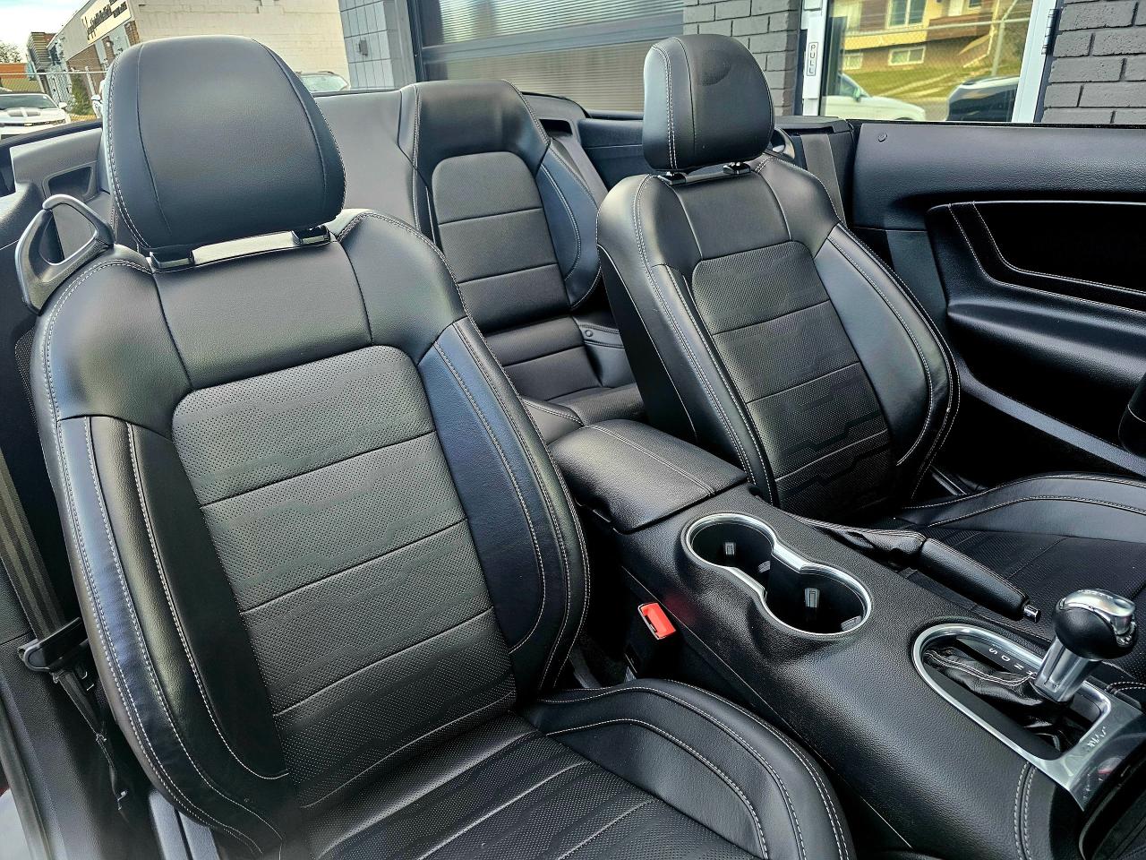2021 Ford Mustang GT 5.0L V8 | PREMIUM | CONVERTIBLE - Photo #10