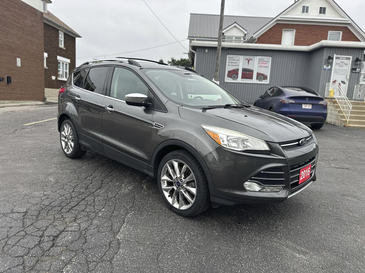 2016 Ford Escape SE - Photo #3