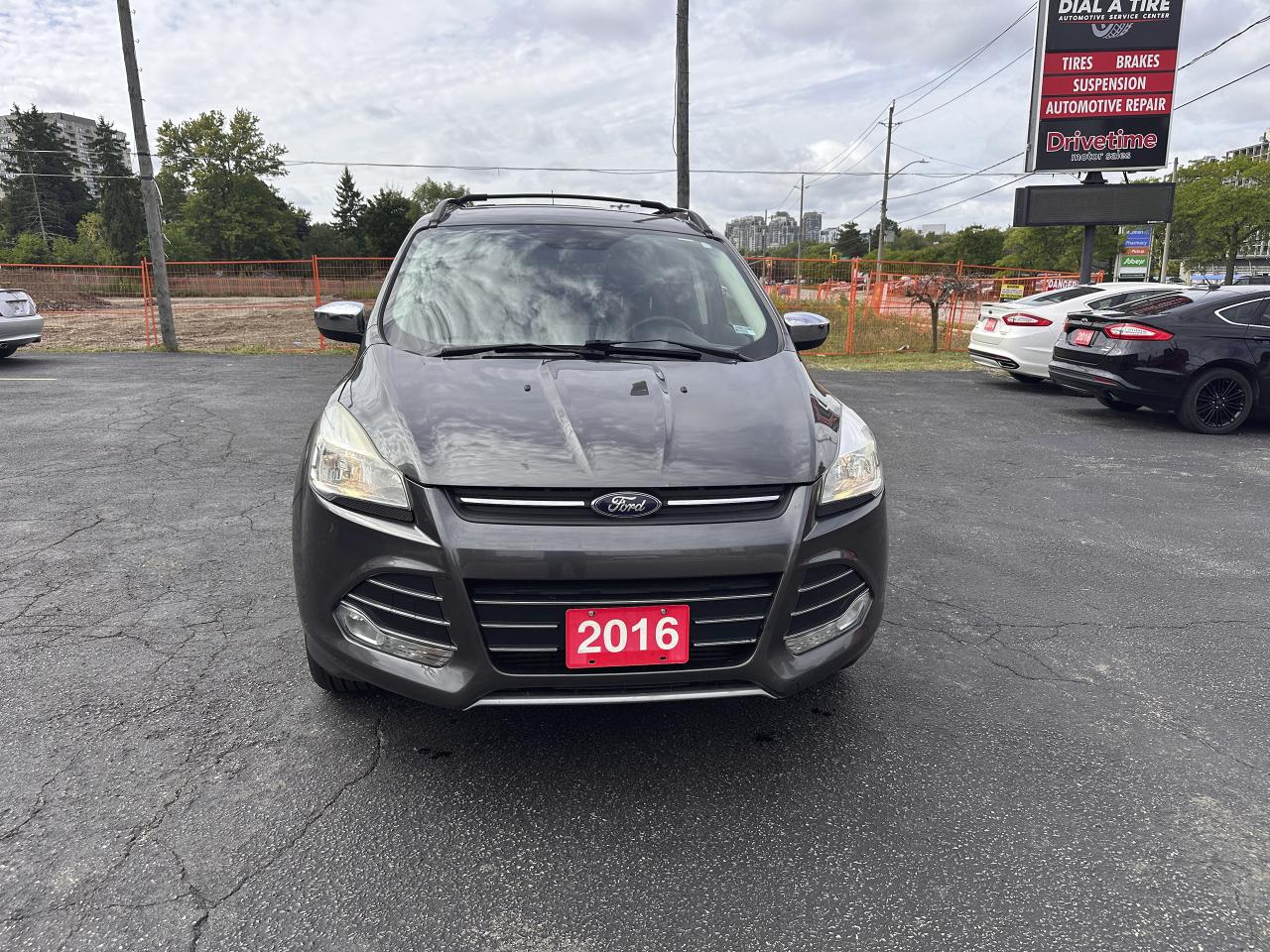 2016 Ford Escape SE - Photo #2
