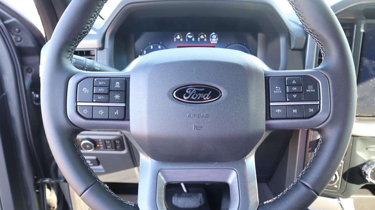 2025 Ford F-150 XLT Photo5