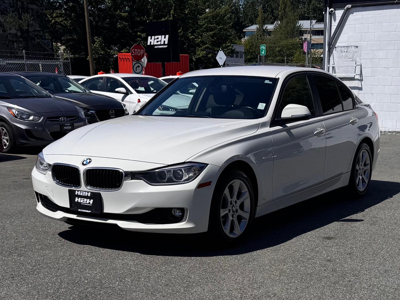 Used 2014 BMW 3 Series 320i xDrive FINANCING AVAILABLE for sale in Surrey, BC
