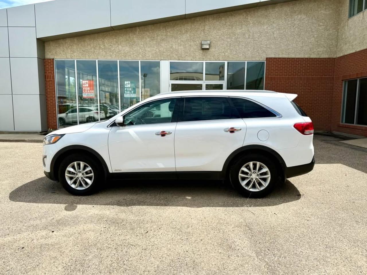 2018 Kia Sorento LX - Photo #4