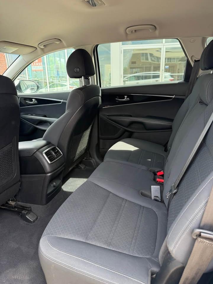 2018 Kia Sorento LX - Photo #12