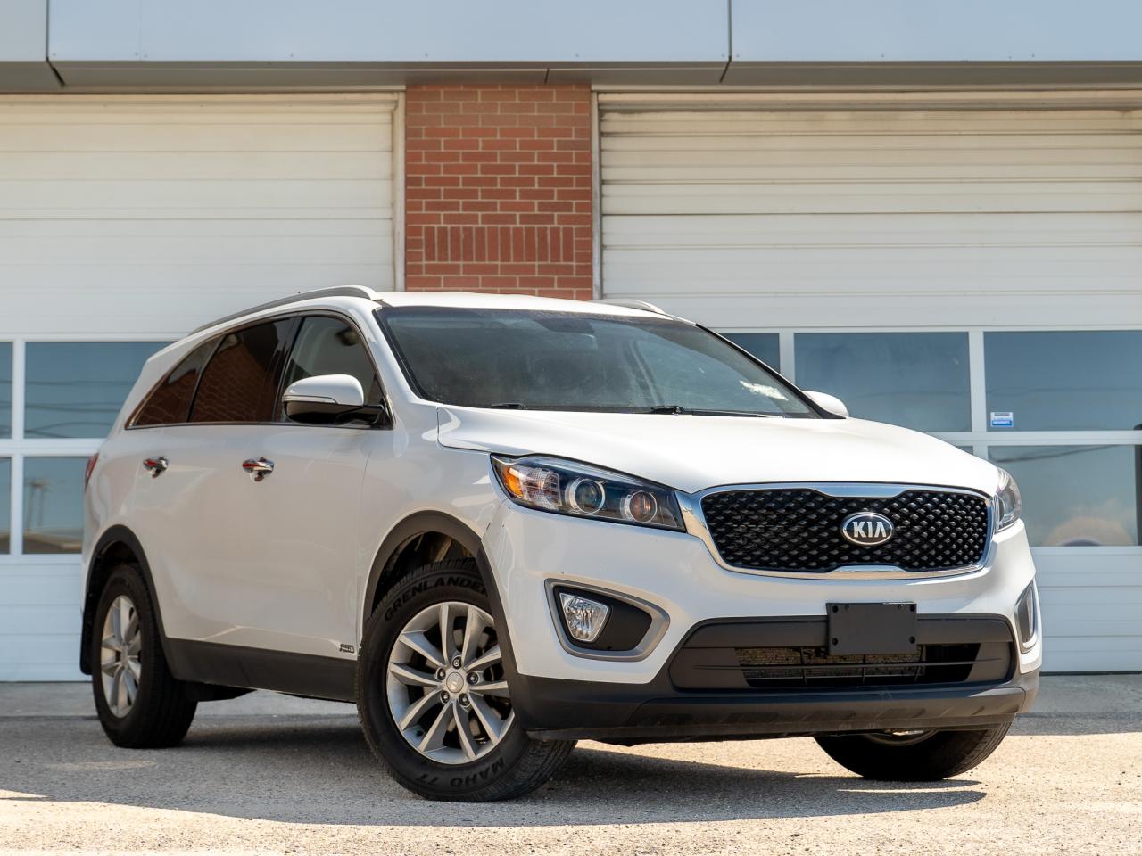 2018 Kia Sorento LX - Photo #2
