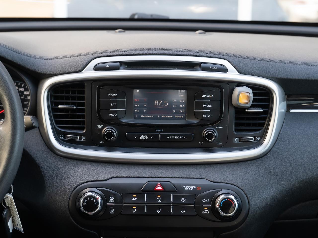 2018 Kia Sorento LX - Photo #14