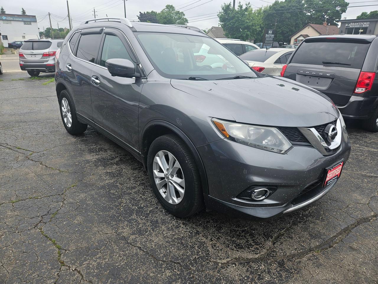 2016 Nissan Rogue SV - Photo #9