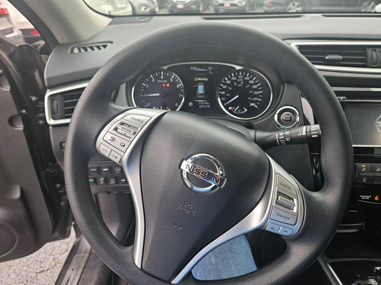 2016 Nissan Rogue SV - Photo #26