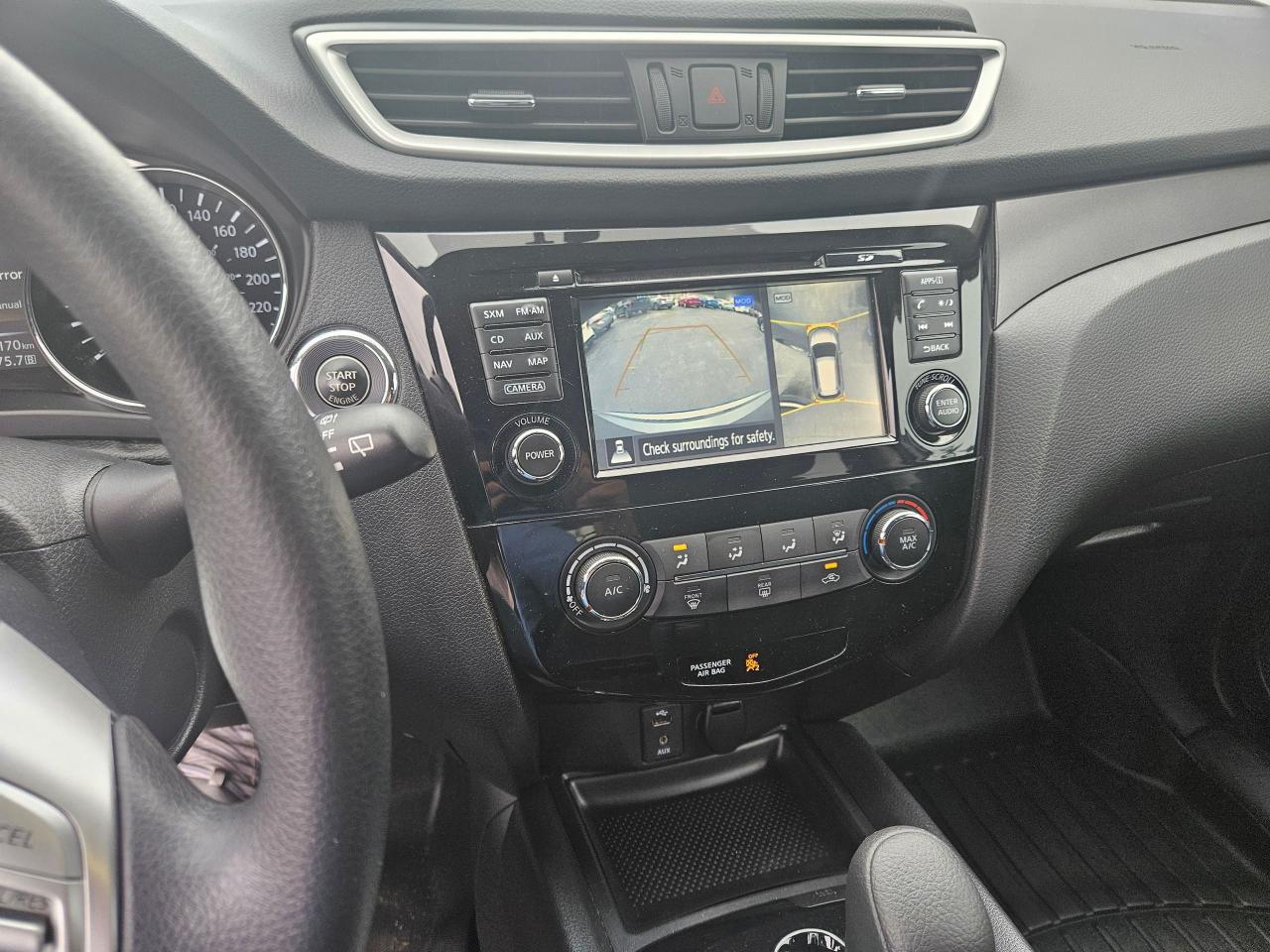 2016 Nissan Rogue SV - Photo #27