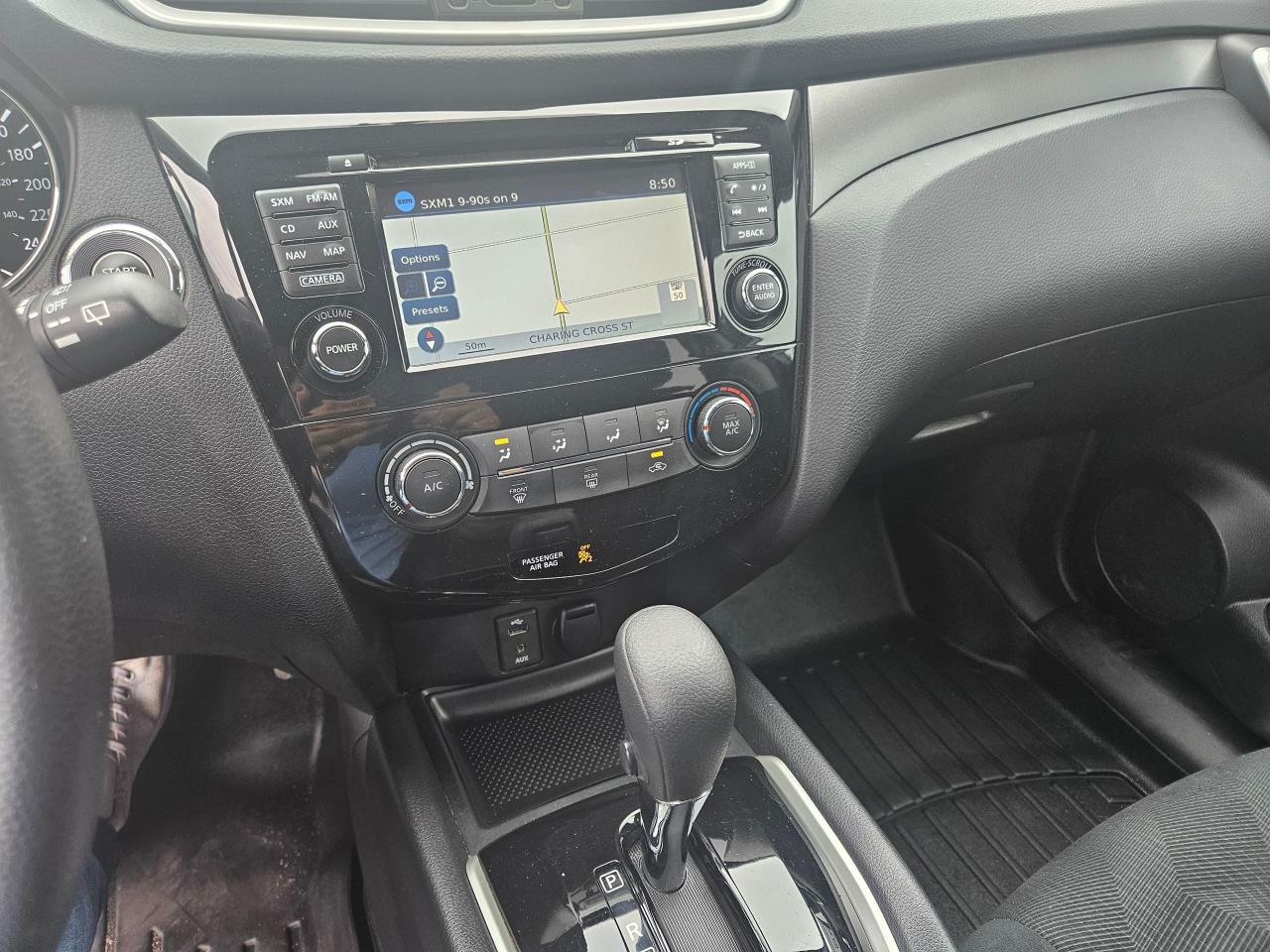 2016 Nissan Rogue SV - Photo #29