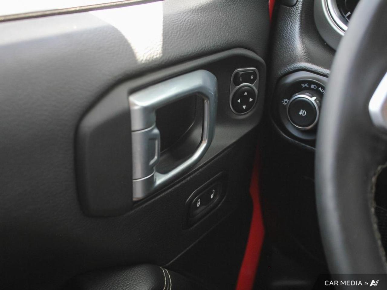 2021 Jeep Wrangler Unlimited Sahara ALPINE AUDIO | NAV | HEATED SEATS & WHEEL Photo