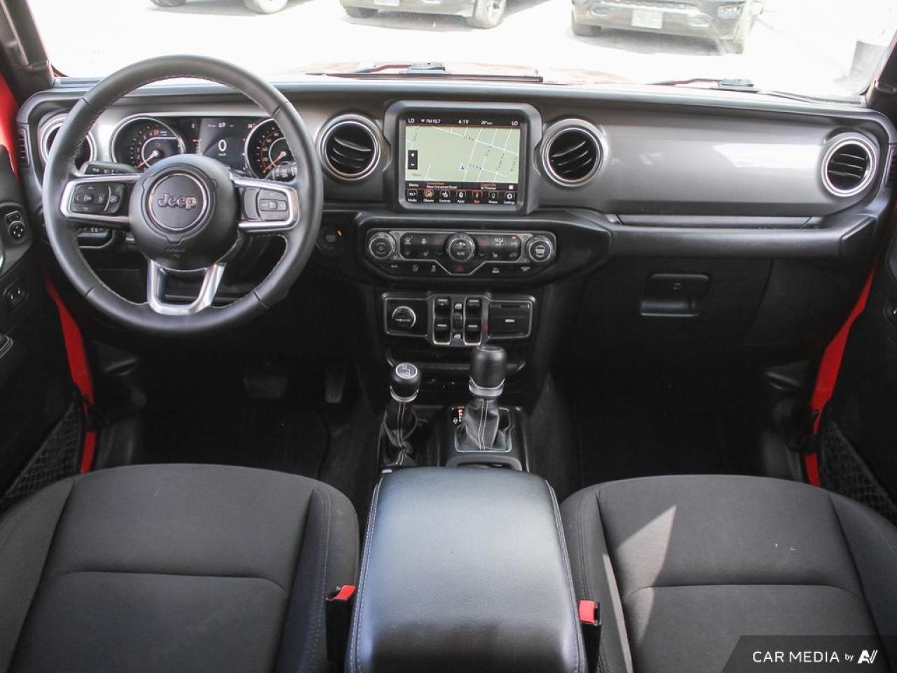 2021 Jeep Wrangler Unlimited Sahara ALPINE AUDIO | NAV | HEATED SEATS & WHEEL Photo