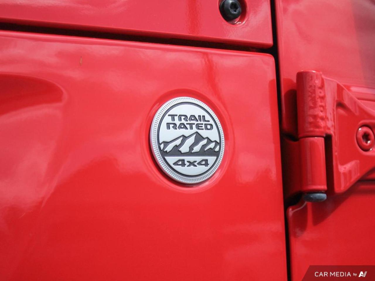 2021 Jeep Wrangler Unlimited Sahara ALPINE AUDIO | NAV | HEATED SEATS & WHEEL Photo