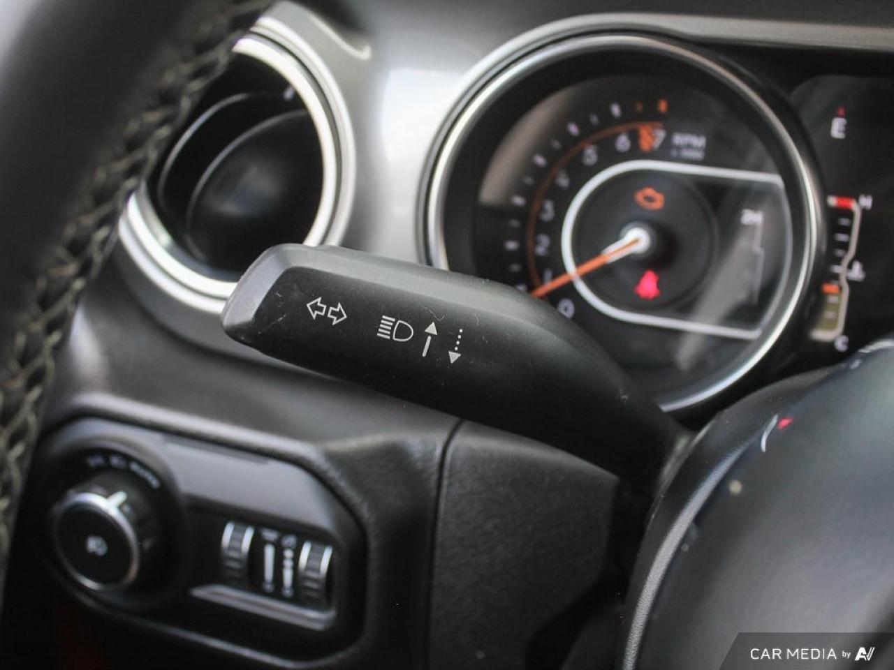 2021 Jeep Wrangler Unlimited Sahara ALPINE AUDIO | NAV | HEATED SEATS & WHEEL Photo