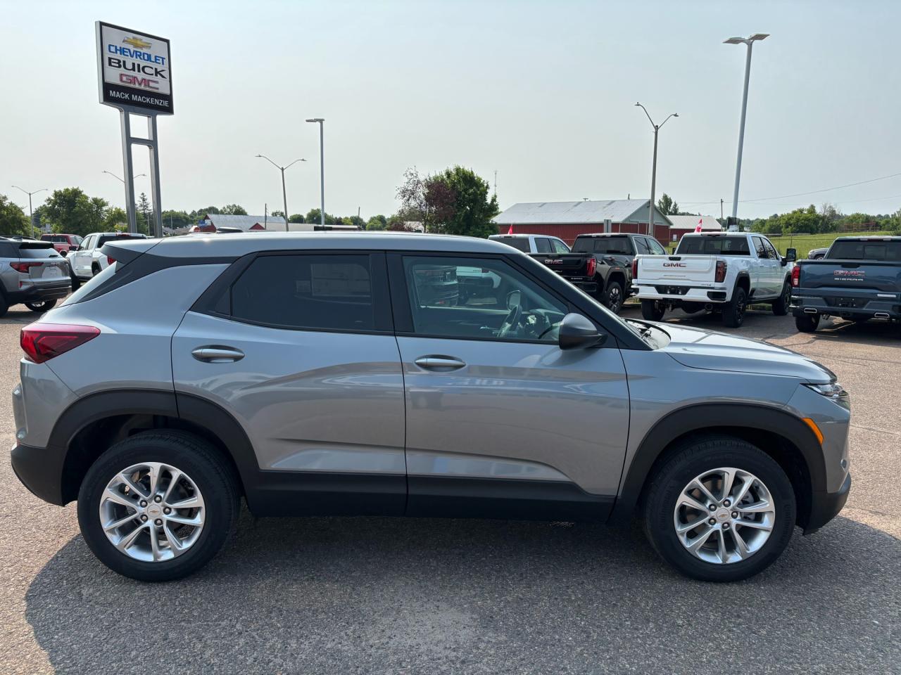 2026 Chevrolet TrailBlazer 2026 Chevrolet Trailblazer LS AWD Photo3