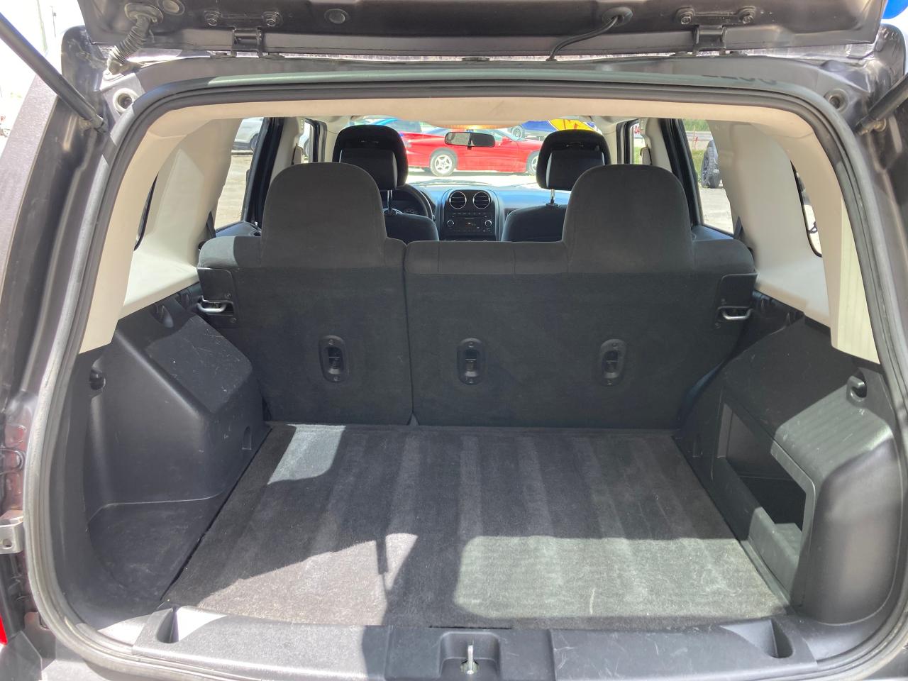 2017 Jeep Patriot SPORT - Photo #5